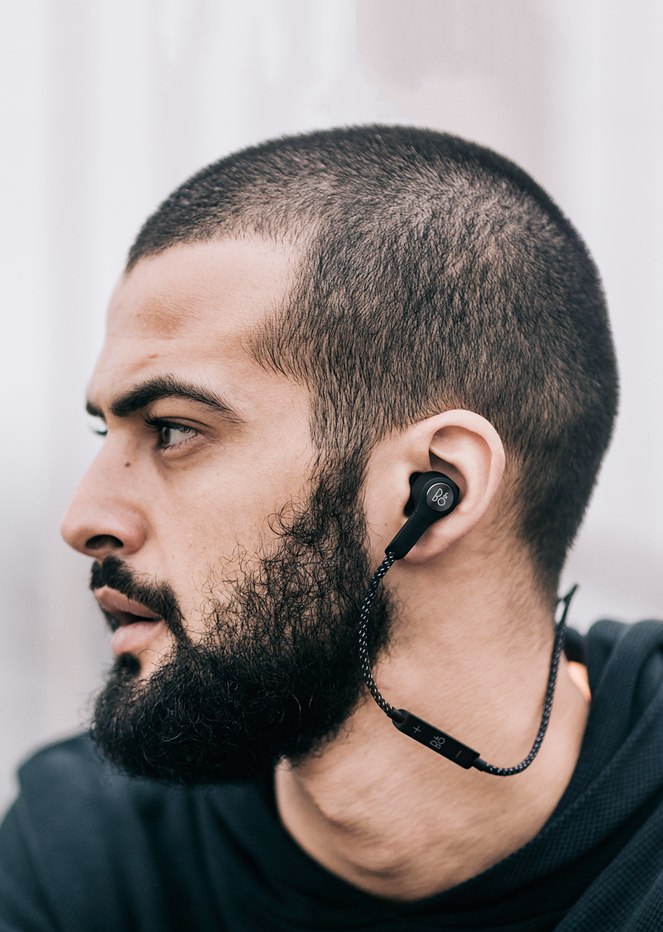 b and o wireless earbuds